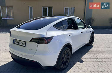 Внедорожник / Кроссовер Tesla Model Y 2024 в 