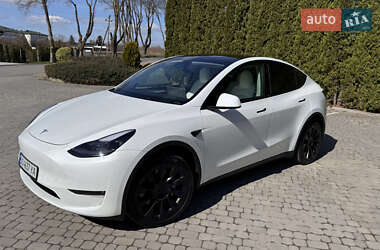 Внедорожник / Кроссовер Tesla Model Y 2024 в 