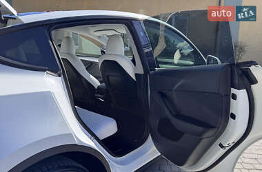 Внедорожник / Кроссовер Tesla Model Y 2024 в 