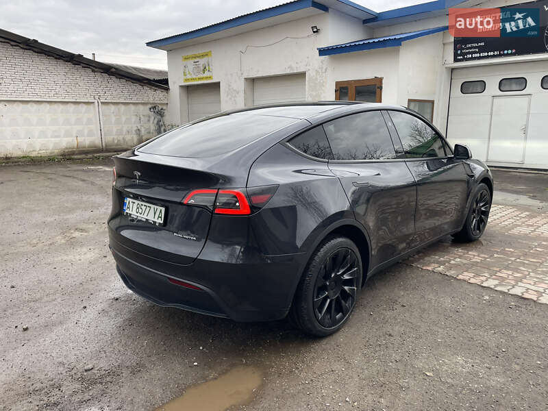 Позашляховик / Кросовер Tesla Model Y 2024 в Івано-Франківську