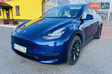 Внедорожник / Кроссовер Tesla Model Y 2021 в 