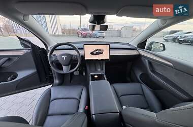 Внедорожник / Кроссовер Tesla Model Y 2024 в 