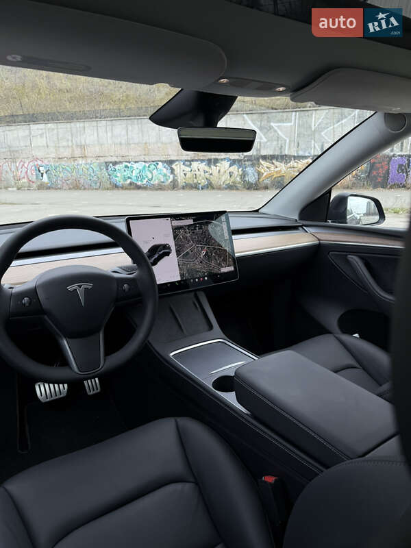 Внедорожник / Кроссовер Tesla Model Y 2024 в Броварах