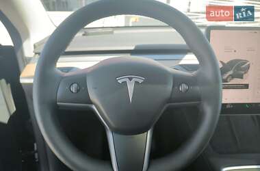 Внедорожник / Кроссовер Tesla Model Y 2023 в 