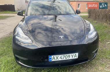 Внедорожник / Кроссовер Tesla Model Y 2021 в 