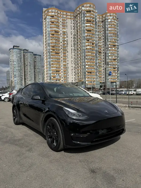 Tesla Model Y 2021