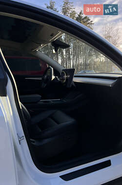 Внедорожник / Кроссовер Tesla Model Y 2022 в 