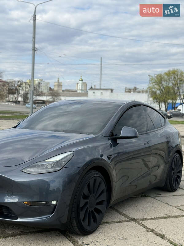 Внедорожник / Кроссовер Tesla Model Y 2022 в Харькове