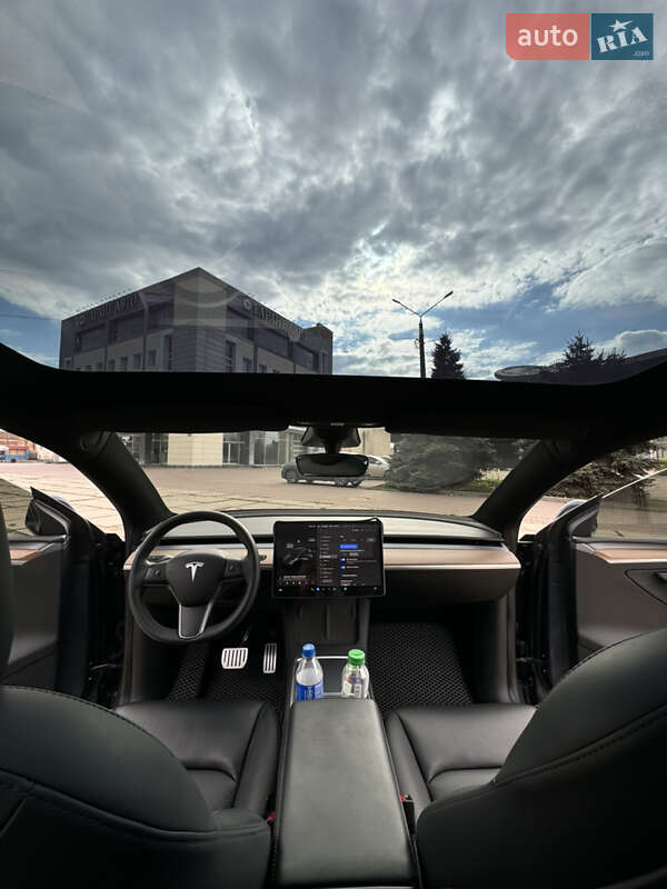 Внедорожник / Кроссовер Tesla Model Y 2022 в Харькове