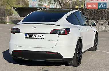 Внедорожник / Кроссовер Tesla Model Y 2021 в 