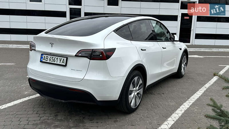 Позашляховик / Кросовер Tesla Model Y 2023 в Києві