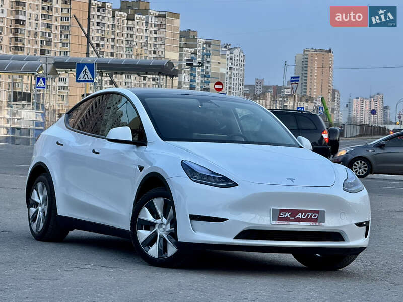 Позашляховик / Кросовер Tesla Model Y 2022 в Києві