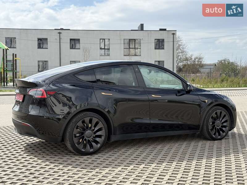 Внедорожник / Кроссовер Tesla Model Y 2022 в Луцке