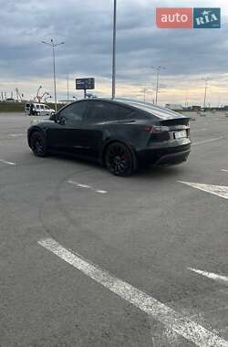 Внедорожник / Кроссовер Tesla Model Y 2023 в 