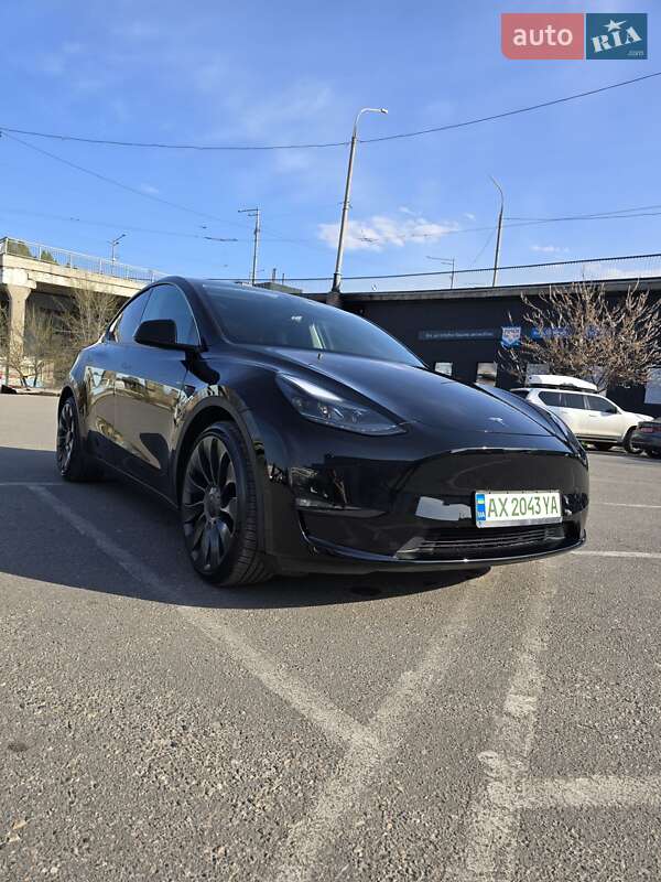 Tesla Model Y 2021