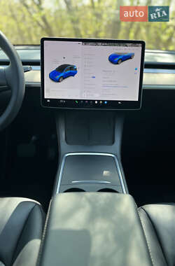 Внедорожник / Кроссовер Tesla Model Y 2021 в 