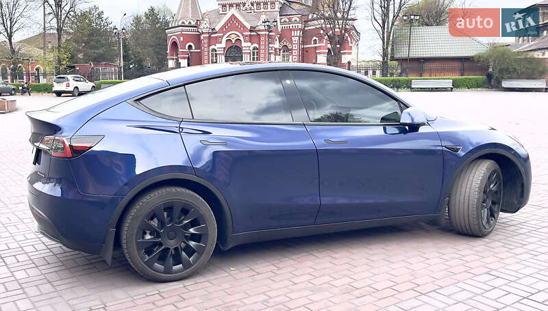 Внедорожник / Кроссовер Tesla Model Y 2023 в Каменском