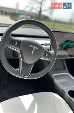 Внедорожник / Кроссовер Tesla Model Y 2022 в 