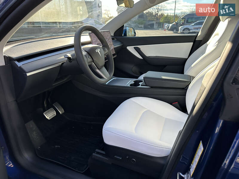 Внедорожник / Кроссовер Tesla Model Y 2021 в Житомире