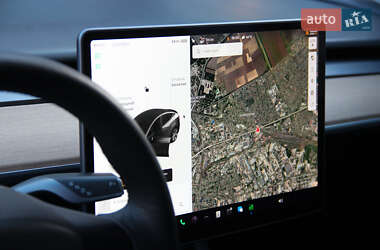 Внедорожник / Кроссовер Tesla Model Y 2021 в 