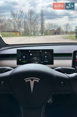Позашляховик / Кросовер Tesla Model Y 2022 в 