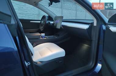 Внедорожник / Кроссовер Tesla Model Y 2023 в 
