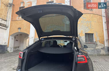Внедорожник / Кроссовер Tesla Model Y 2022 в 