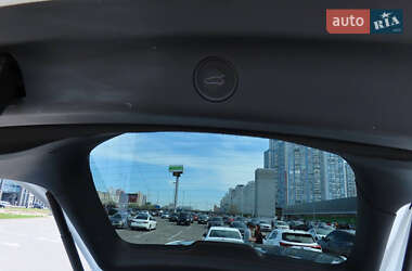Внедорожник / Кроссовер Tesla Model Y 2022 в 