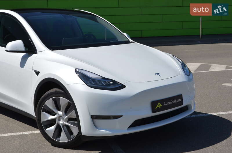 Внедорожник / Кроссовер Tesla Model Y 2022 в Киеве