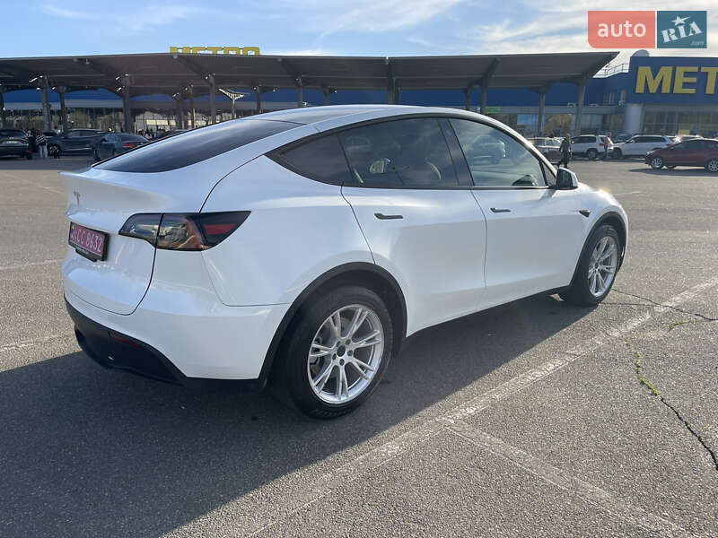 Внедорожник / Кроссовер Tesla Model Y 2023 в Киеве
