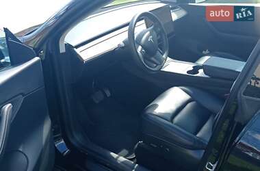 Внедорожник / Кроссовер Tesla Model Y 2021 в 