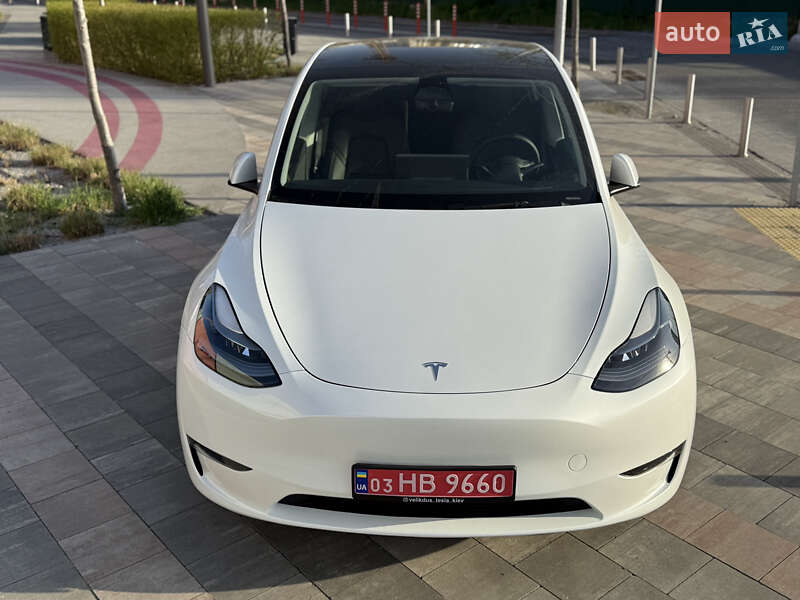 Внедорожник / Кроссовер Tesla Model Y 2023 в Киеве