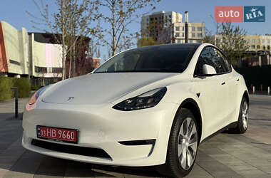 Внедорожник / Кроссовер Tesla Model Y 2023 в 