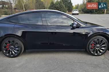 Внедорожник / Кроссовер Tesla Model Y 2023 в 