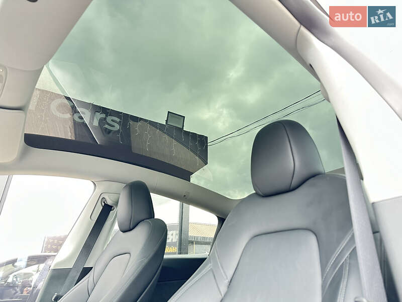 Внедорожник / Кроссовер Tesla Model Y 2024 в Харькове