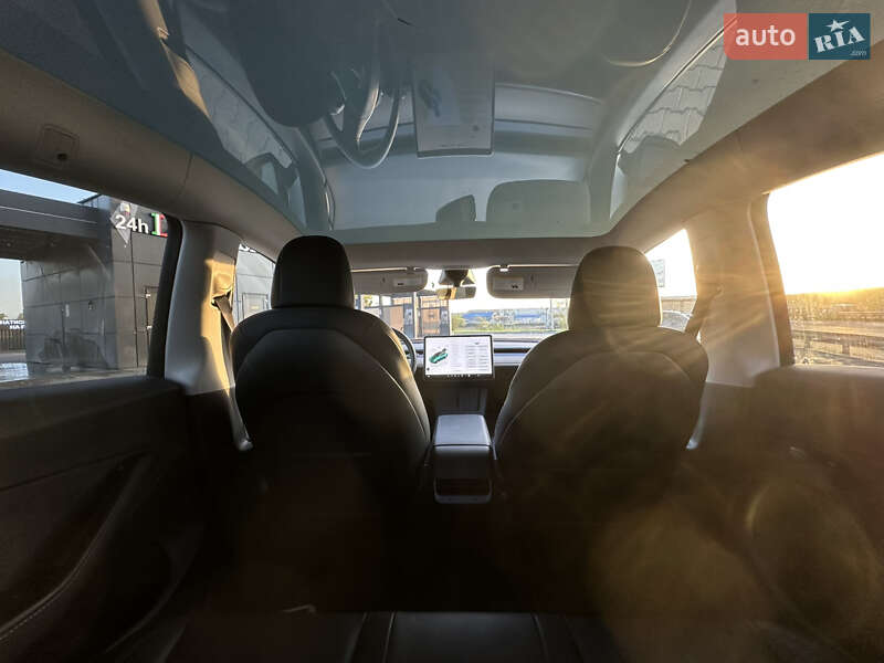 Позашляховик / Кросовер Tesla Model Y 2022 в Києві