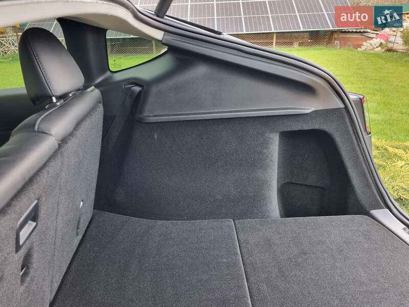 Внедорожник / Кроссовер Tesla Model Y 2023 в Новомосковске