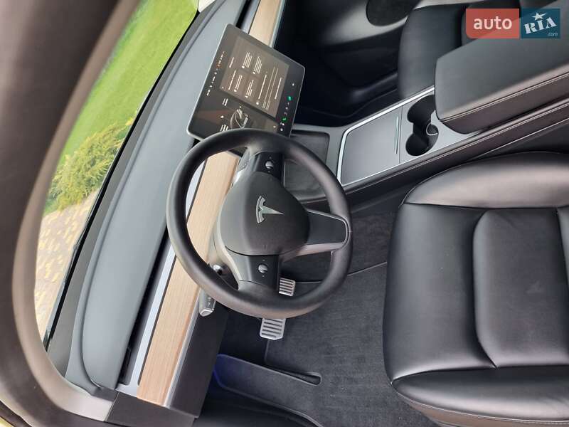 Внедорожник / Кроссовер Tesla Model Y 2023 в Новомосковске
