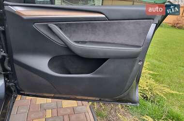 Внедорожник / Кроссовер Tesla Model Y 2023 в 