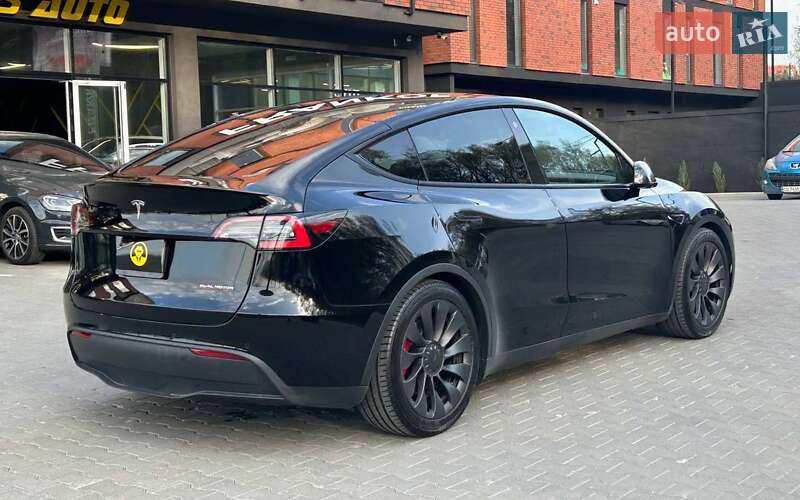 Внедорожник / Кроссовер Tesla Model Y 2020 в Черновцах