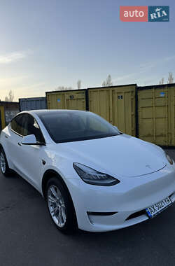 Внедорожник / Кроссовер Tesla Model Y 2021 в 