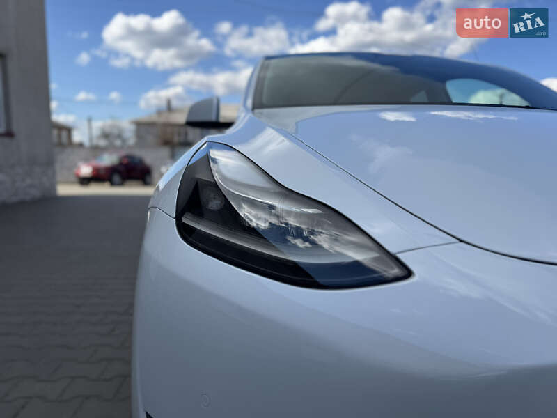 Внедорожник / Кроссовер Tesla Model Y 2020 в Луцке