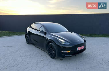Позашляховик / Кросовер Tesla Model Y 2023 в 