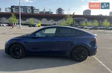 Внедорожник / Кроссовер Tesla Model Y 2021 в 