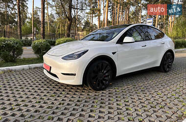 Внедорожник / Кроссовер Tesla Model Y 2024 в 