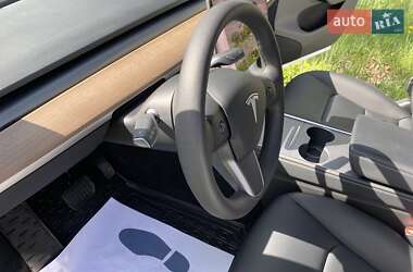 Позашляховик / Кросовер Tesla Model Y 2023 в 