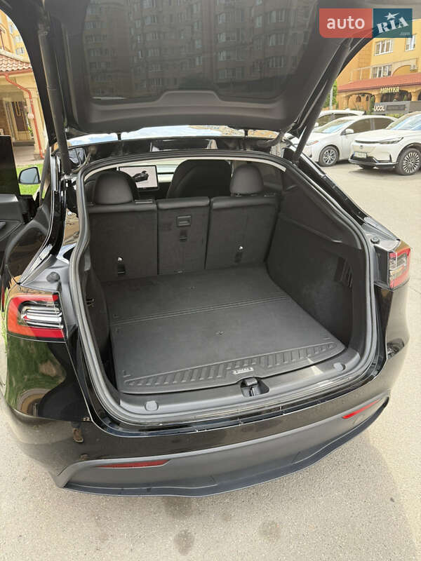 Позашляховик / Кросовер Tesla Model Y 2022 в Києві фото 18 Позашляховик / Кросовер Tesla Model Y 2022 в Києві