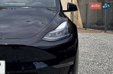 Позашляховик / Кросовер Tesla Model Y 2021 в 