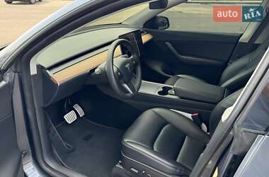 Внедорожник / Кроссовер Tesla Model Y 2021 в 