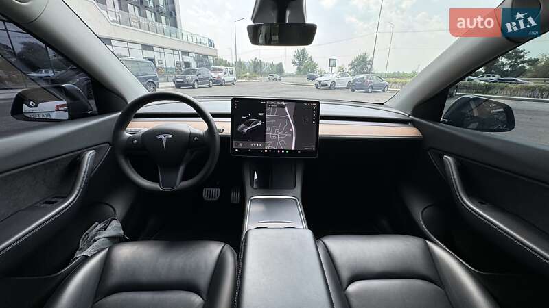 Внедорожник / Кроссовер Tesla Model Y 2021 в Киеве